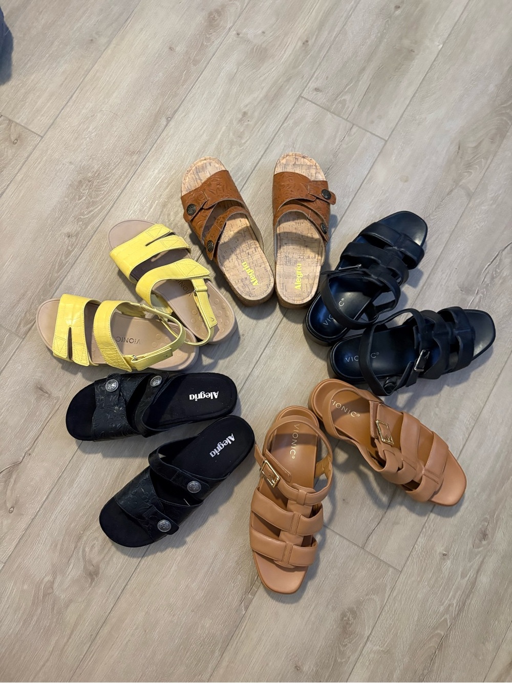 5 Pair Vionic Alegria Sandals Lot Women’s Size 9 Comfort Shoes